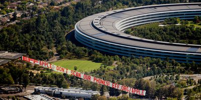 eff apple park plane 1