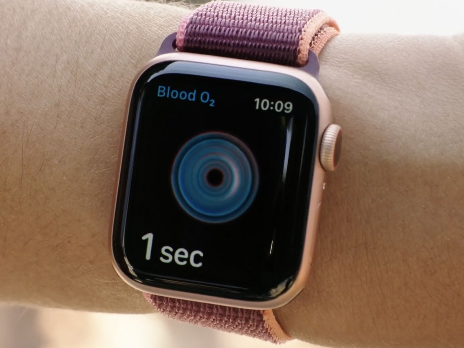 Apple Watch may track blood sugar levels, other health features