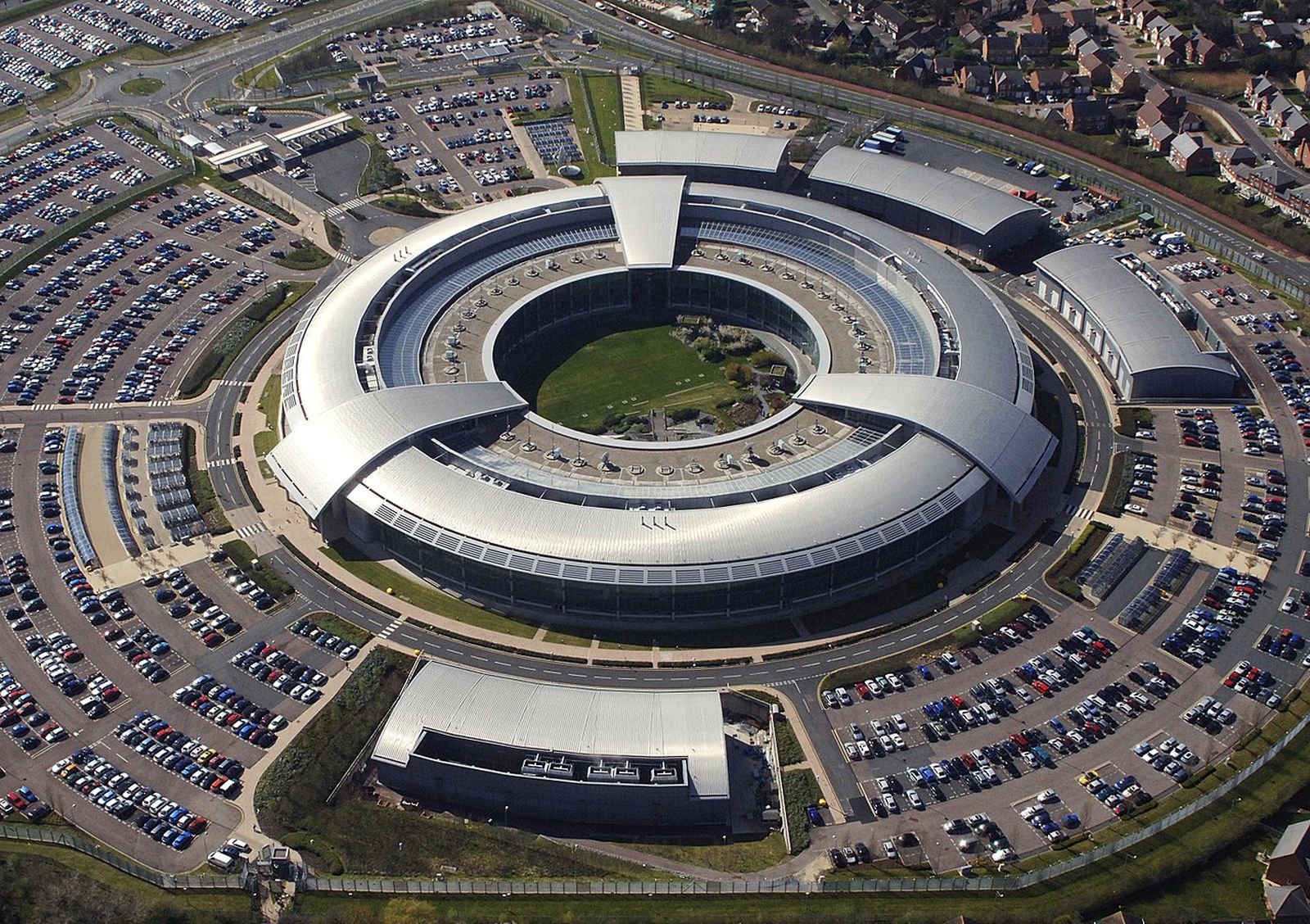 Apple And Other Tech Giants Condemn GCHQ Proposal To Eavesdrop On   1280px GCHQ Aerial 