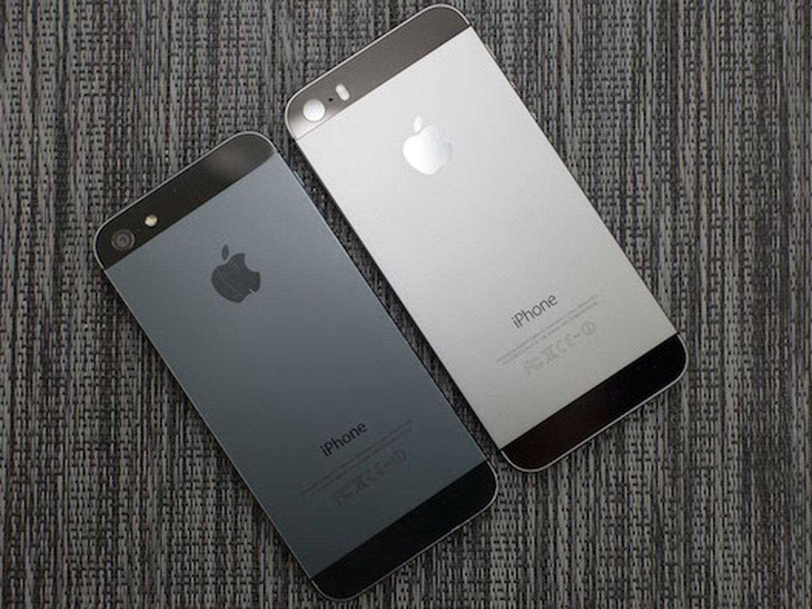 Rumored 'Deep Blue' iPhone 7 Said to Actually Be Very Dark Space Gray -  MacRumors