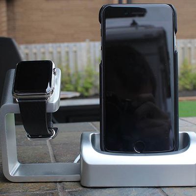 Duet Apple Watch Stand Full
