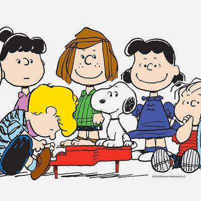 Peanuts Group Classic Apple