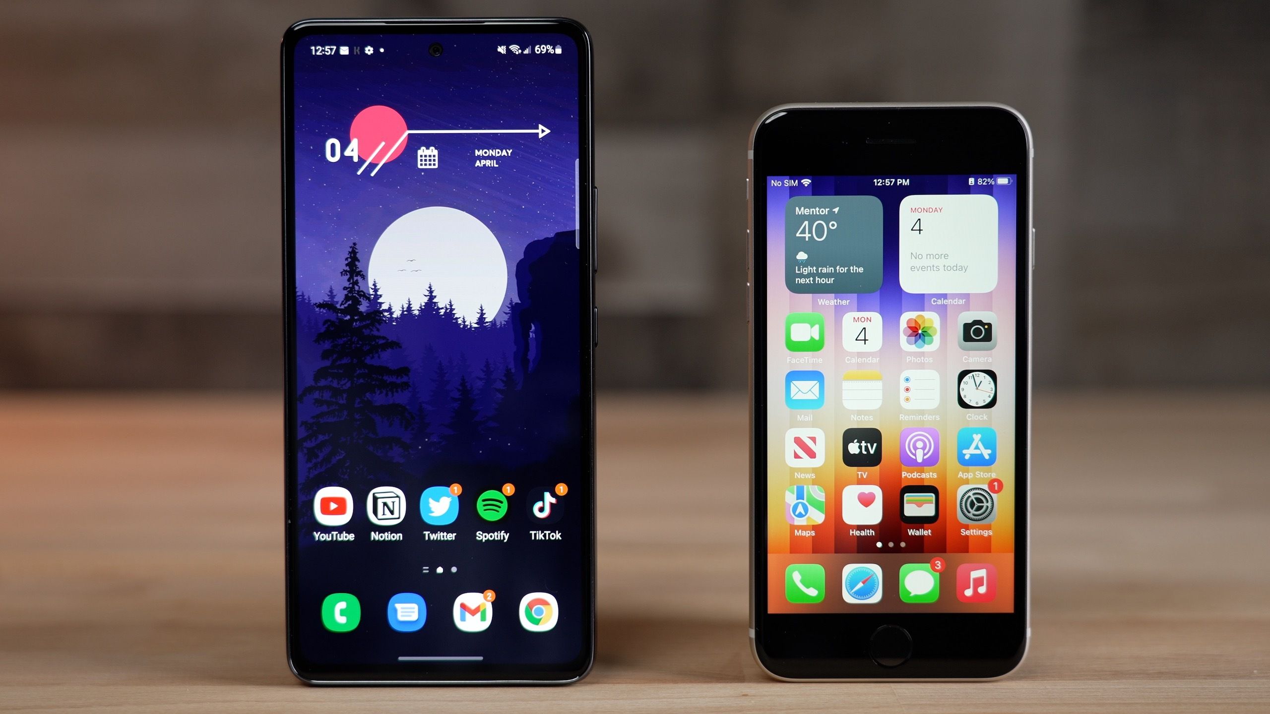 Budget Phone Comparison: Apple's iPhone SE vs. Samsung's Galaxy A53 5G