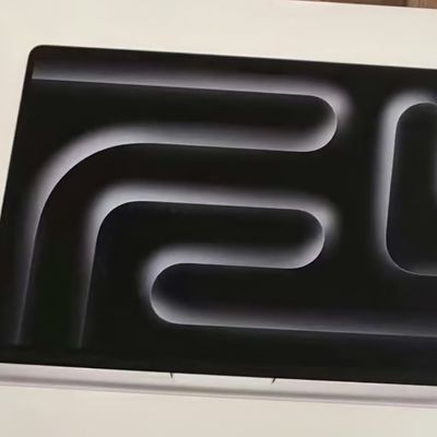alleged m3 macbook pro box