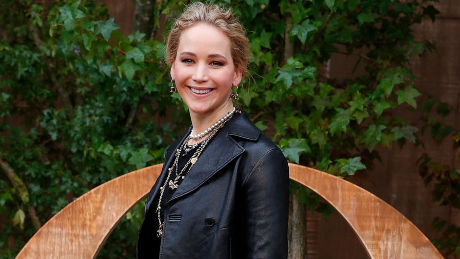 Apple Reportedly Bidding on Film Starring Jennifer Lawrence as Hollywood Agent
