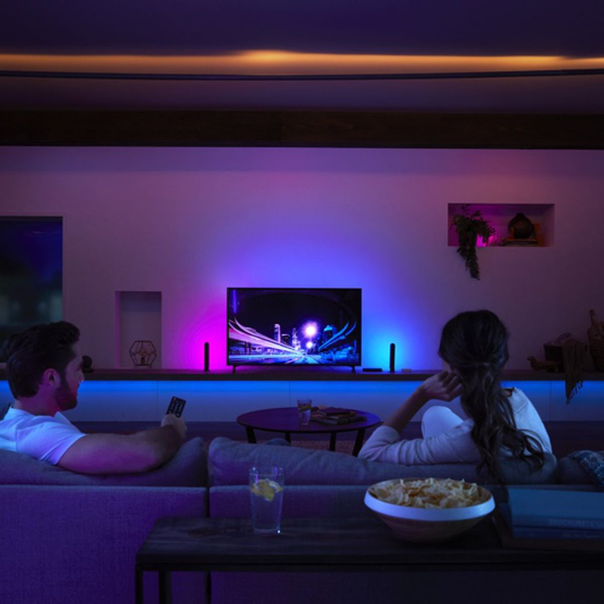 New Philips Hue Play HDMI Sync Box Lets You Sync Your Lights to