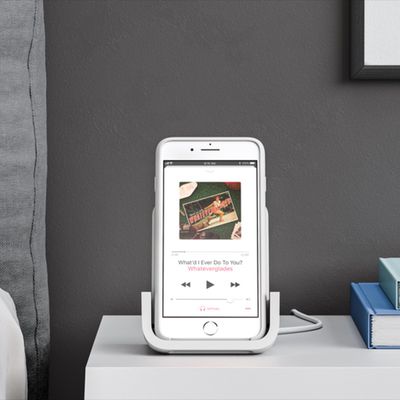 logitech POWERED charging stand 1