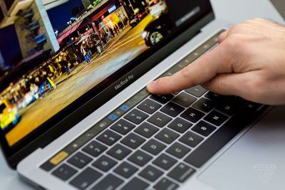 mbp-touch-bar-verge