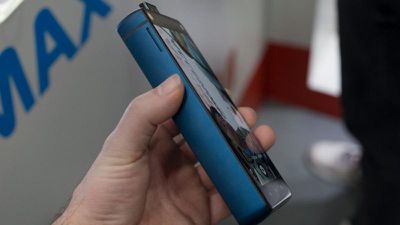 hvid alkohol For det andet This is What a Smartphone With an 18,000mAh Battery Looks Like - MacRumors