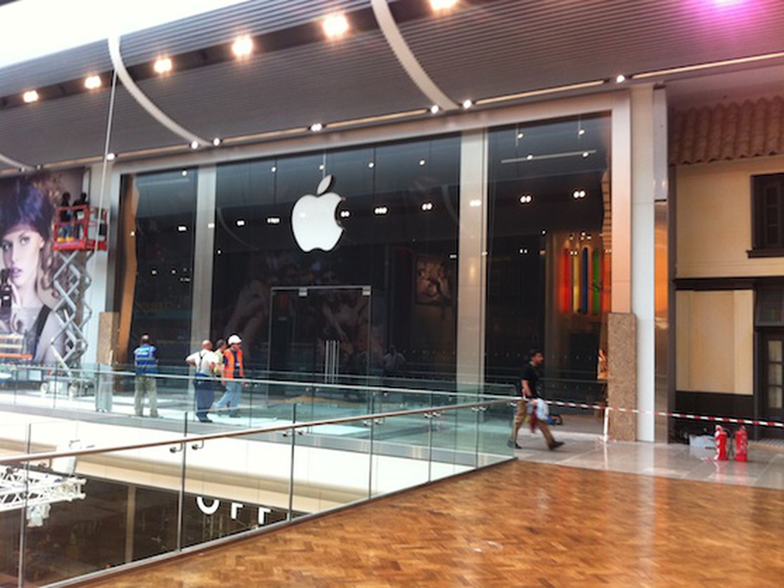 New UK and German Retail Stores Opening This Week Largest Chinese Store Coming Soon MacRumors