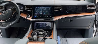 2022 wagoneer cockpit