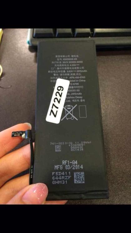 Apparent Photo of 5.5-Inch iPhone 6 Battery Reveals 2,915 mAh Capacity ...
