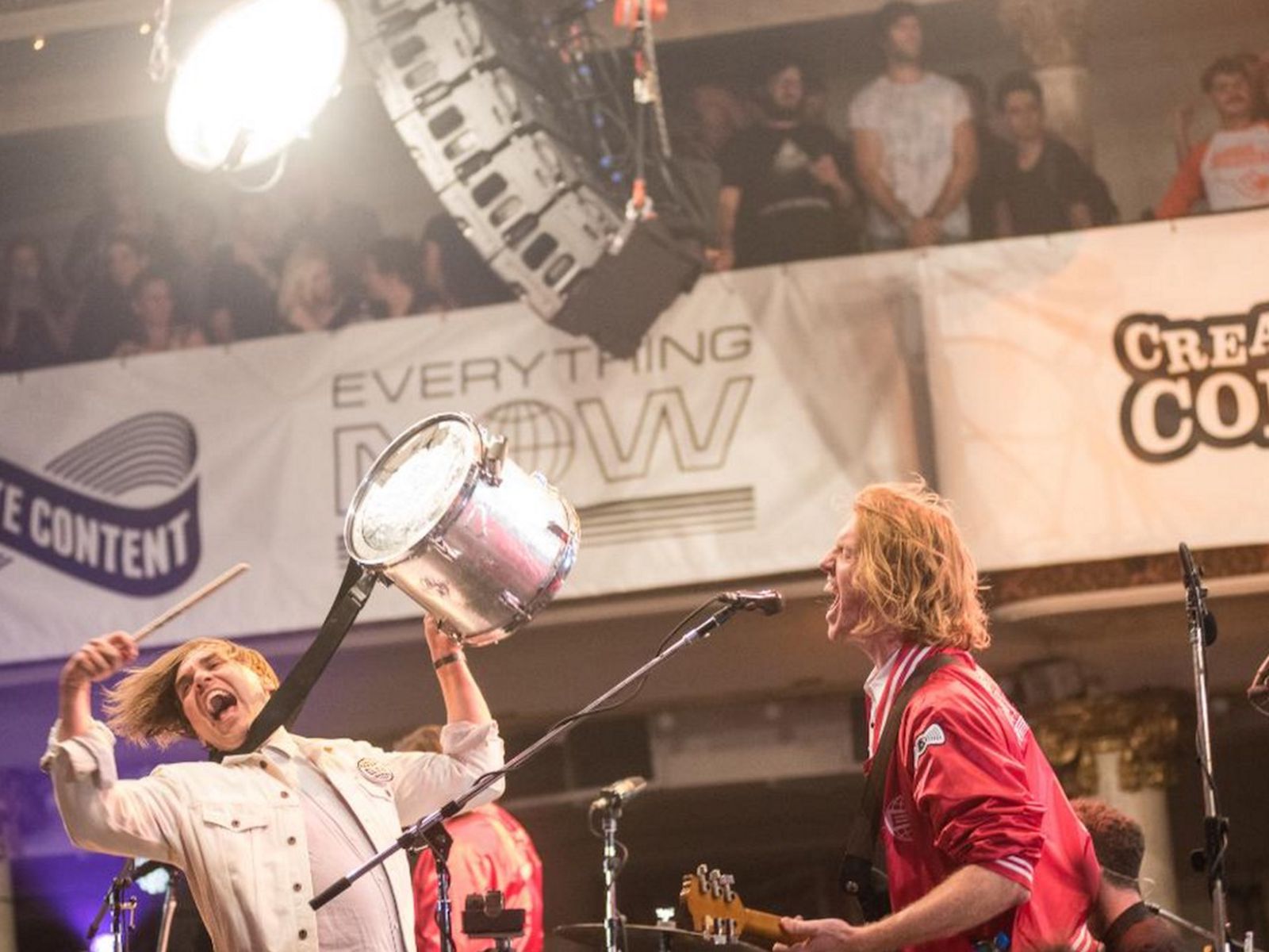 Apple Music Shares Exclusive Live Performance Of Arcade Fire S New Album Everything Now Macrumors