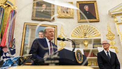 Donald Trump in Apple Logo