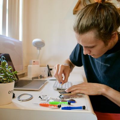 iphone screen repair teens