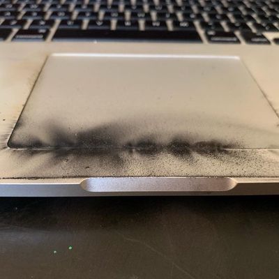 macbookprodamaged1