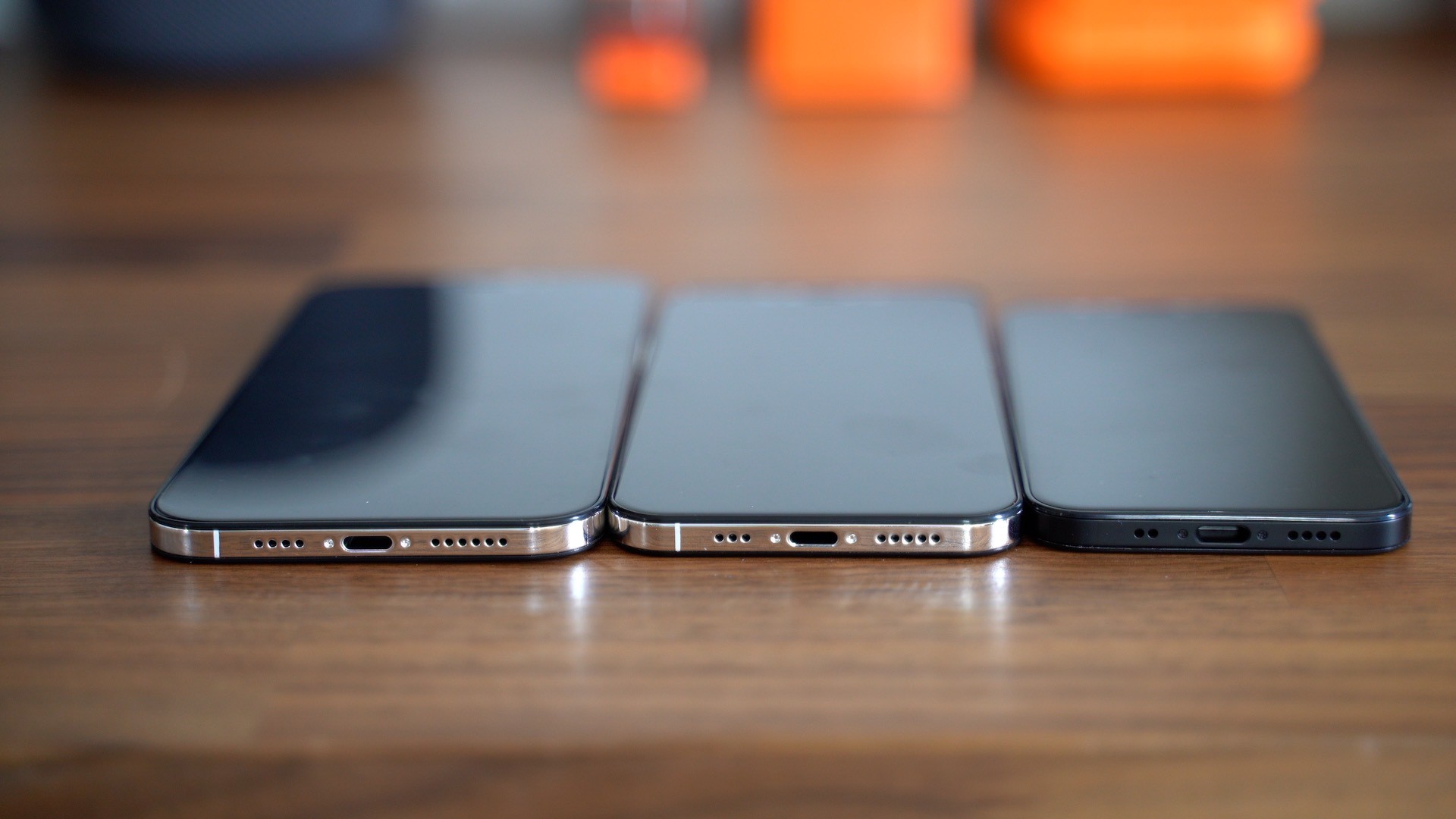 https://images.macrumors.com/t/o5G9WNz1As1FPSyyBD3F5QitCU4=/2500x0/filters:no_upscale():quality(90)/article-new/2020/07/iphone12dummyflatedges.jpg