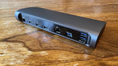 Best Buy: Satechi Thunderbolt 4 Dock 12-in-1 – 3 Thunderbolt 4 Ports, 3  USB-A 3.2, USB-A 2.0, SD Card, Ethernet, Audio Jack Space Gray ST-UCT4DM