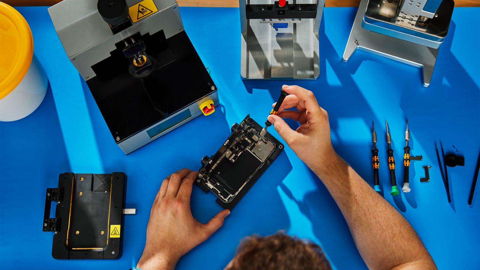Apple-Backed Right to Repair Bill Signed Into Law in California