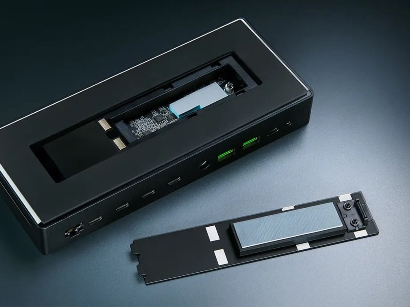 Razer Launches Thunderbolt 5 Dock Chroma With 10 Ports and Up to