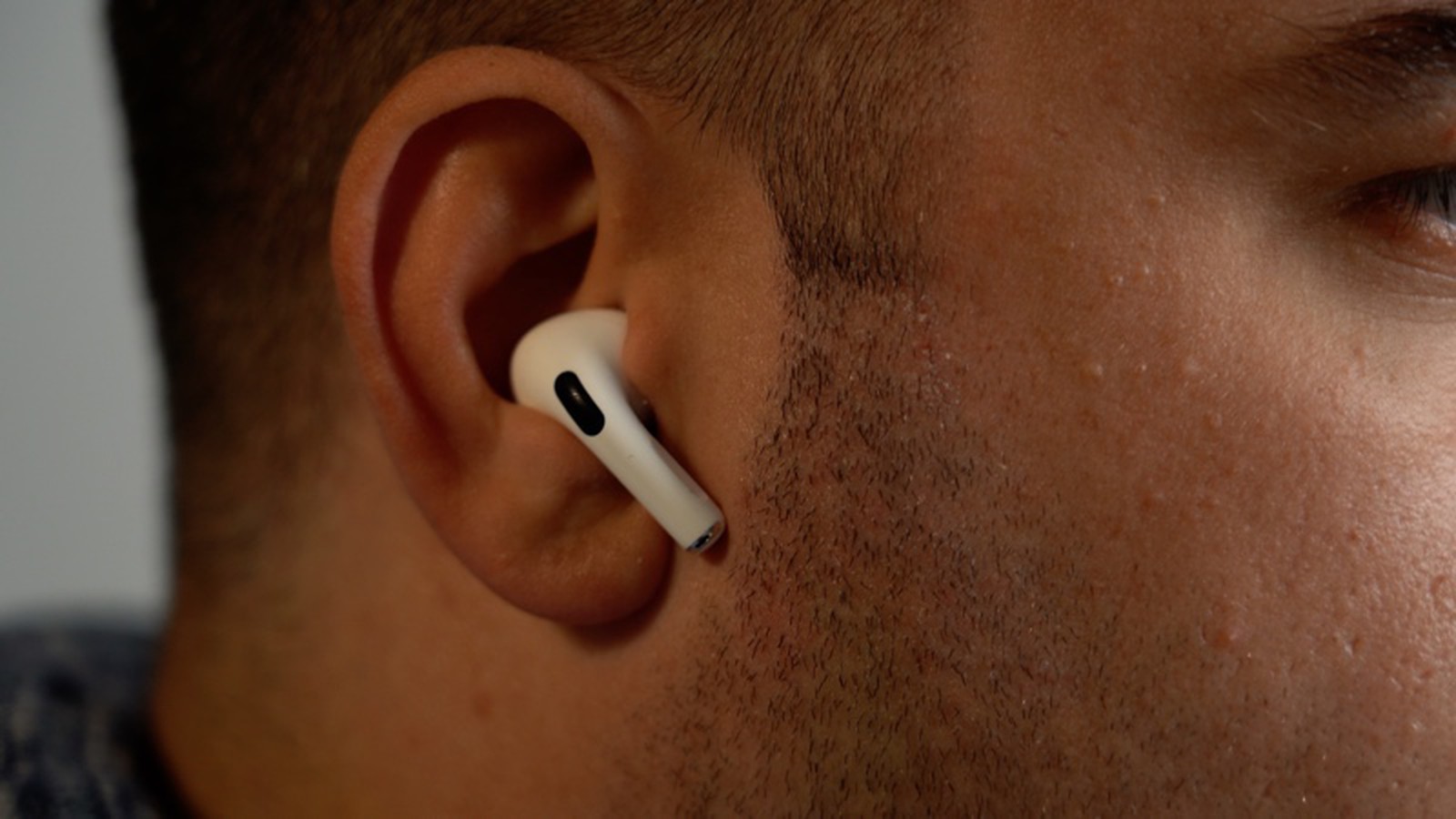 airpods pro fit in ear