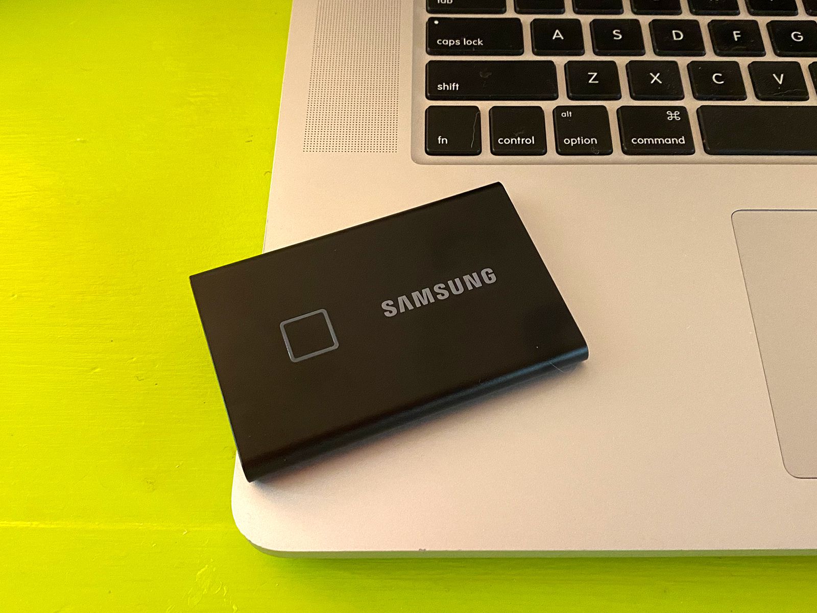 Test: Samsung Portable SSD T7 Touch - SSD mit Fingerabdrucksensor