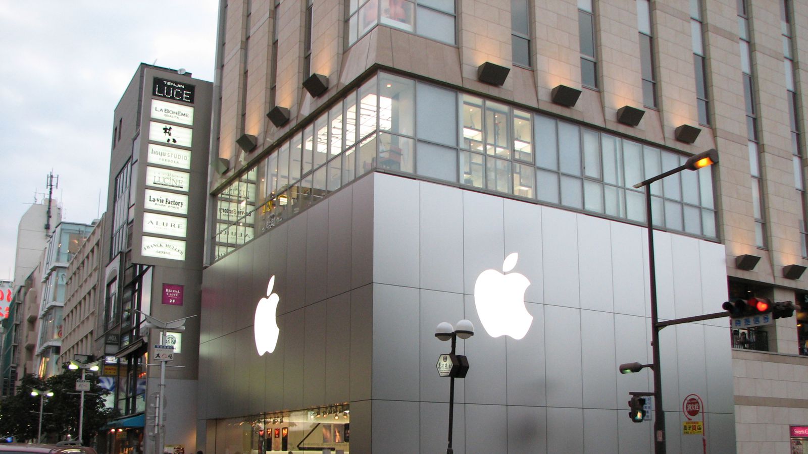 Apple to Start Reopening Stores in Japan This Week MacRumors