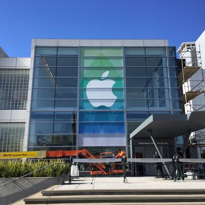yerbabuenabannerappleevent