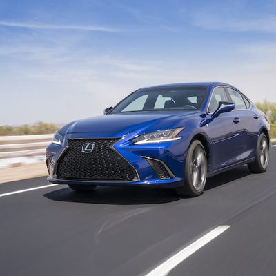 2019 lexus es