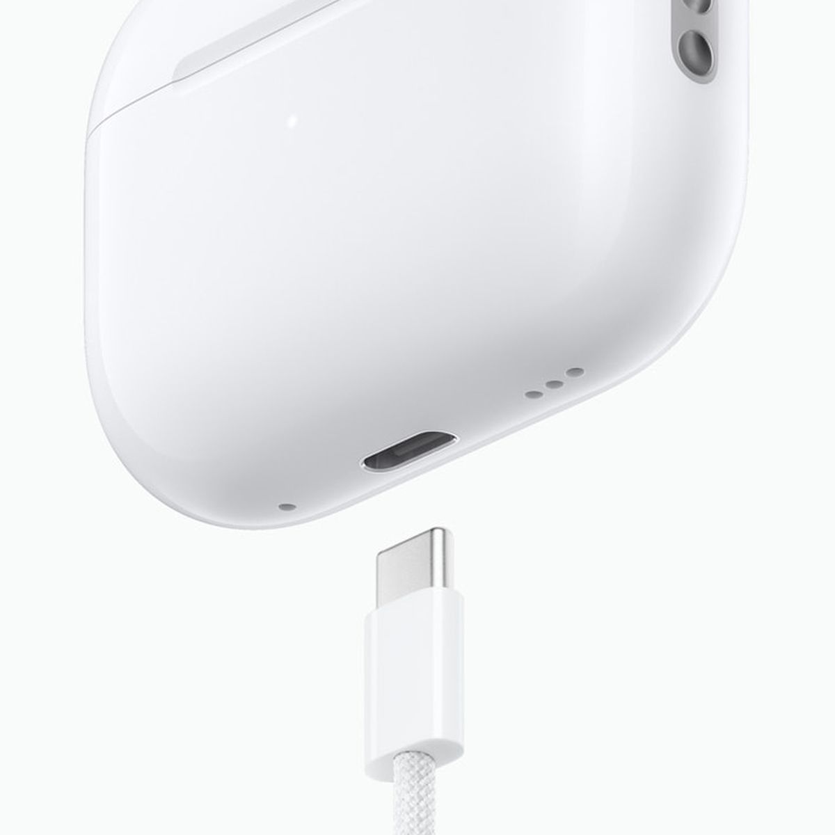 AirPods-USB-C-Port.jpg