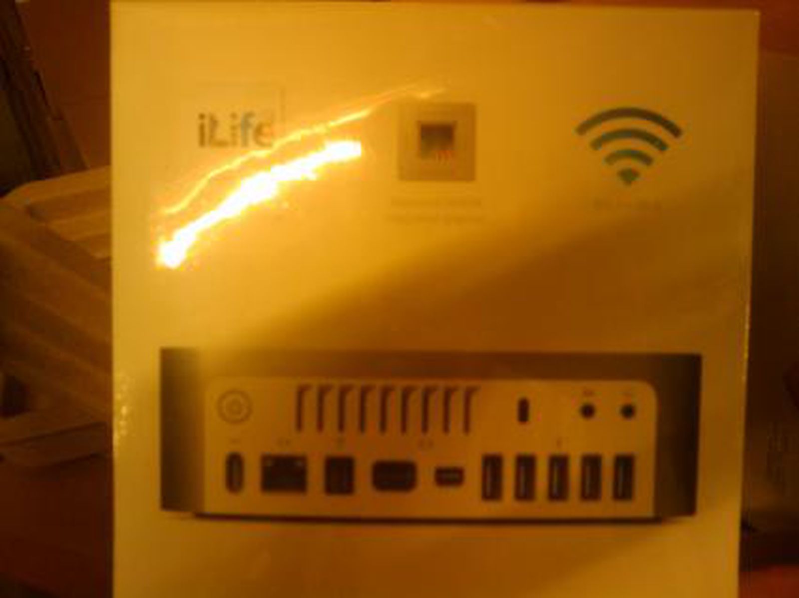 New Mac Mini Packaging Spy Shot - MacRumors