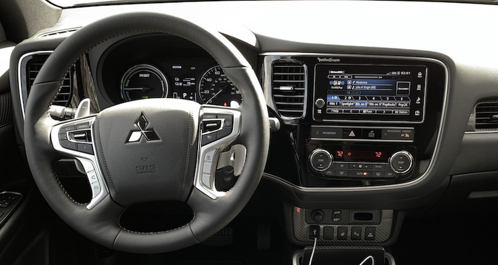 Mitsubishi outlander carplay