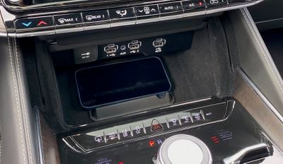 2022 wagoneer qi phone