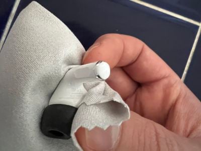 cleaning airpod not charging