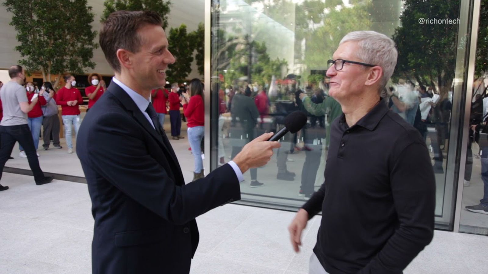 Tim Cook Discusses Apple's New Do-It-Yourself Repair Program and More