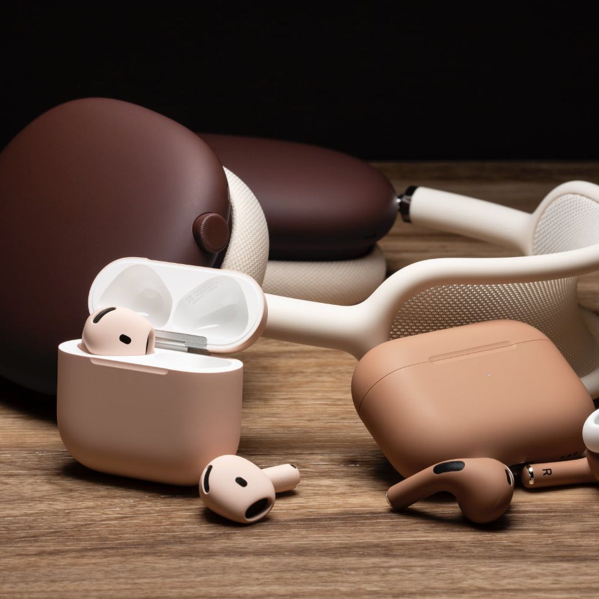AirPods pro 第2世代 ColorWare塗装 ウシ模様 ColorWare Launches New 'Blended' Custom AirPods Colors - MacRumors