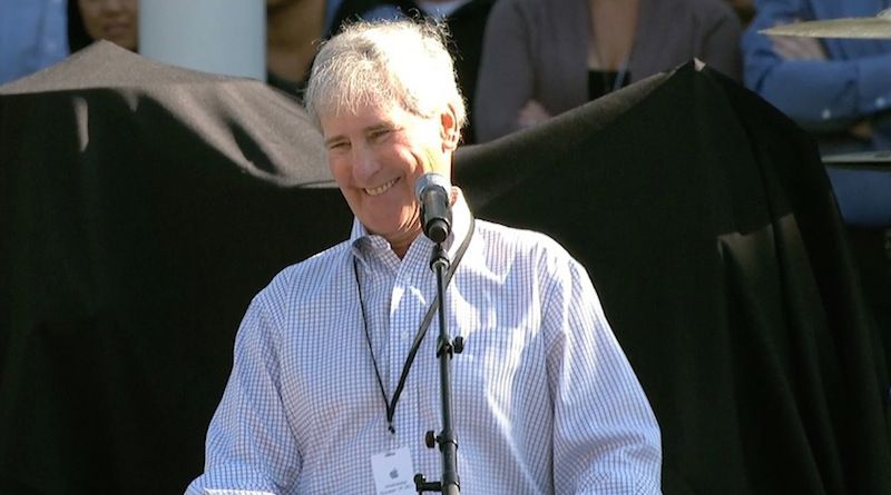 Bill Campbell Reflects on 17 Years on Apple's Board of Directors