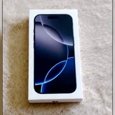 iphone 16 pro unboxing