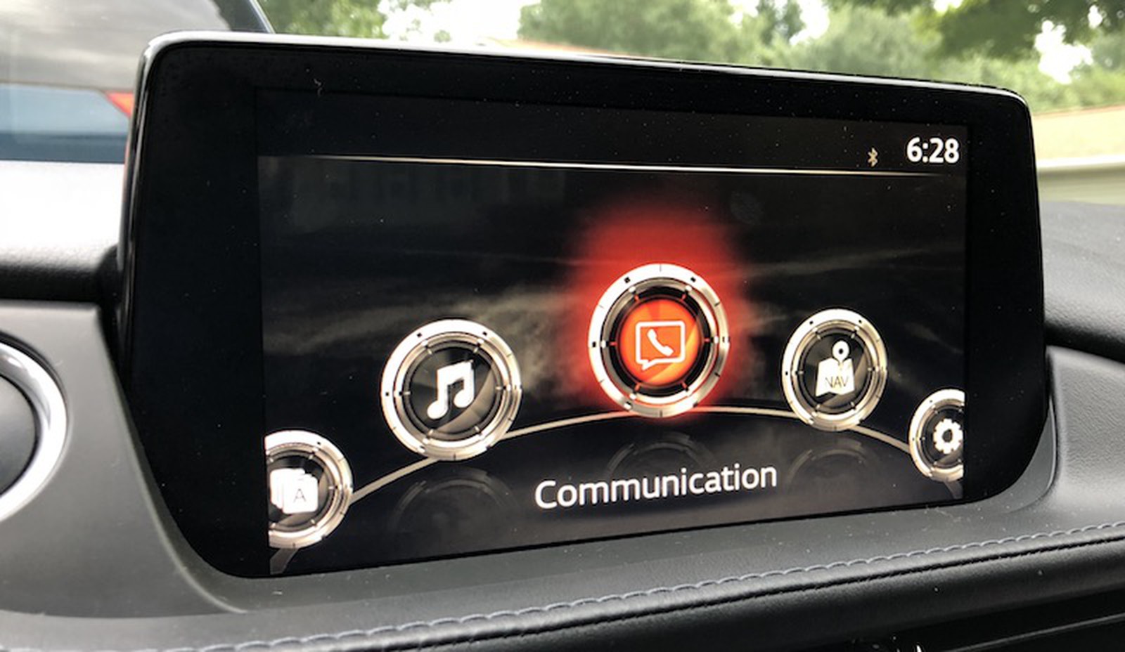 Review Mazda's CarPlay Support a Addition for iPhone Users