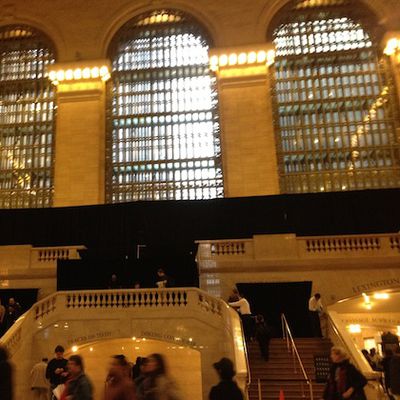 grand central store barrier down 1