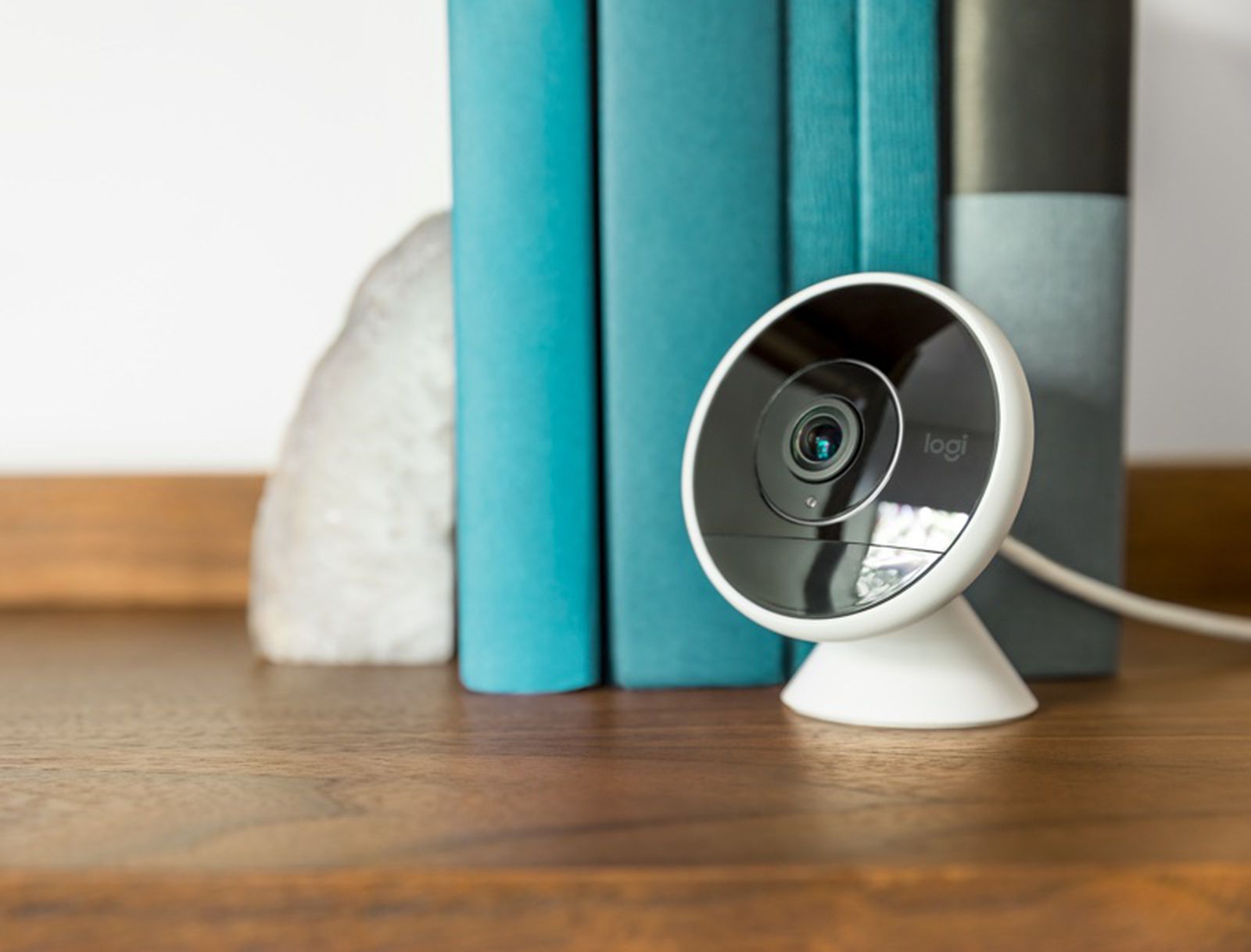 Logitech Circle 2 Wired Home Security Camera With HomeKit Support - MacRumors