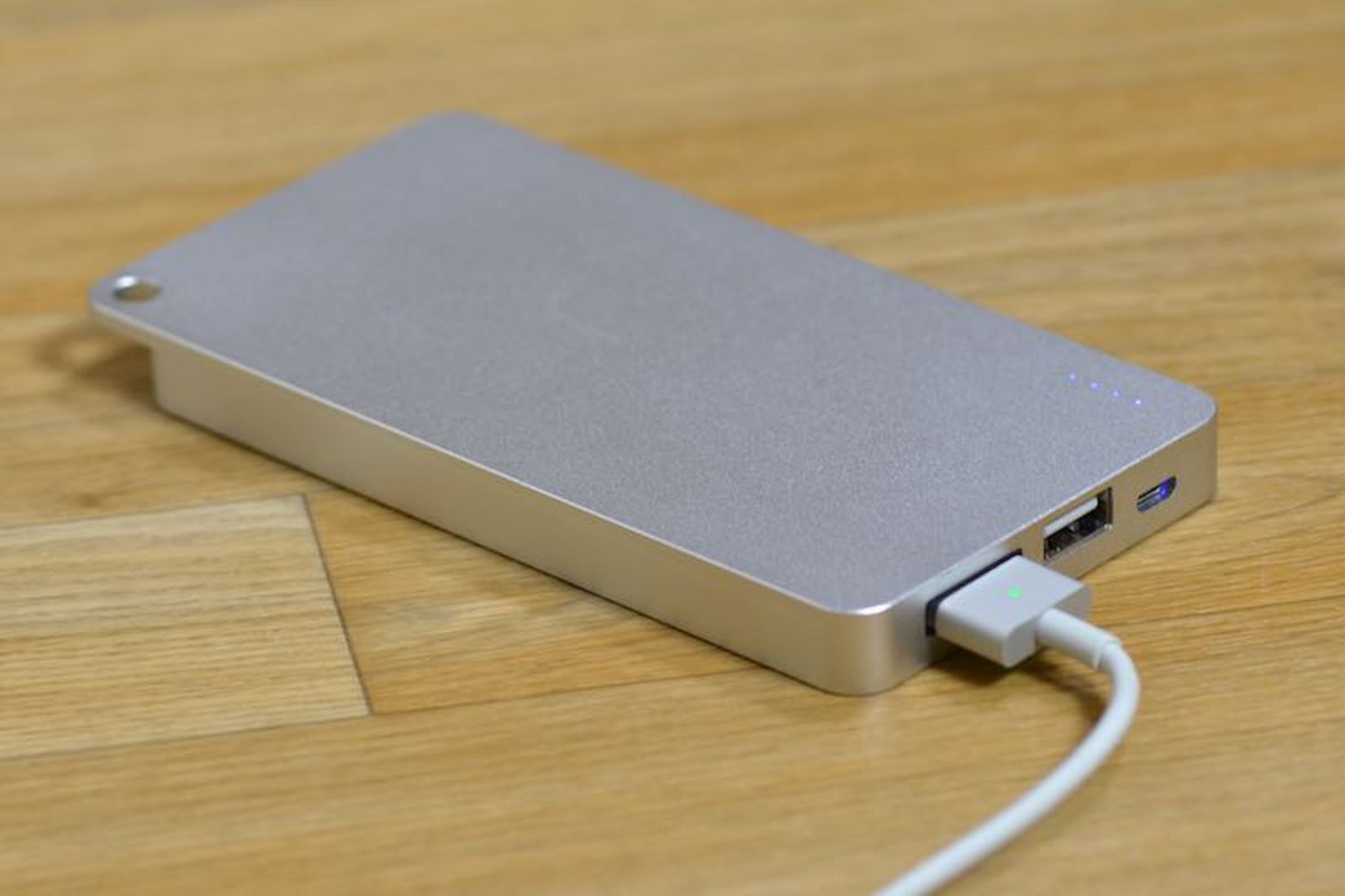 Magsafe iphone battery