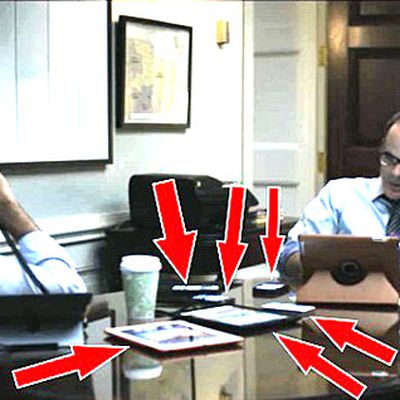 apple product placement lead2
