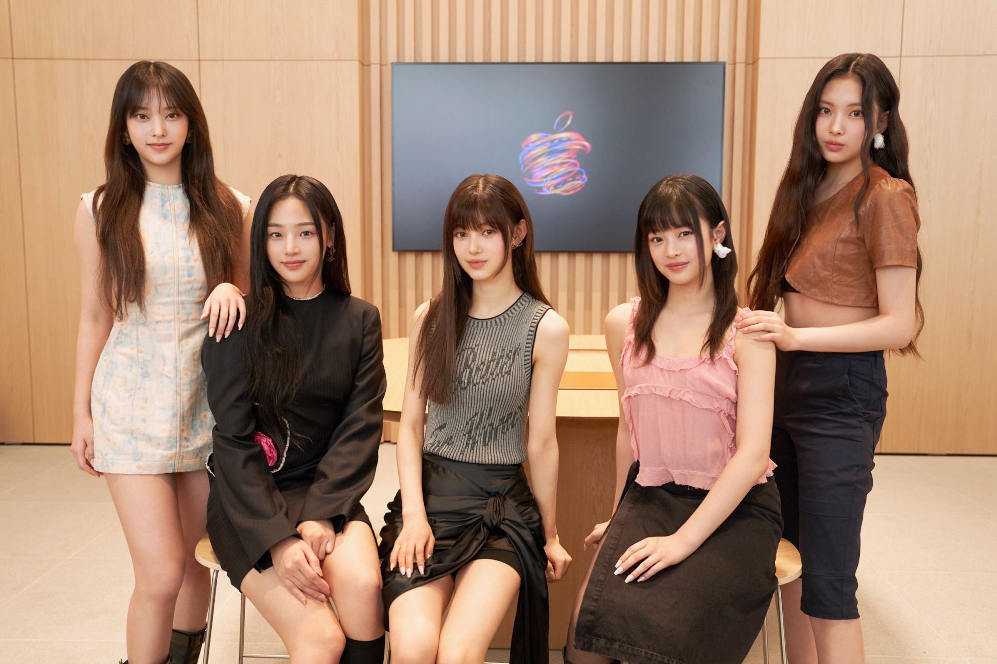 photo of Apple Treats K-Pop Fans to Spatial Audio Experience at New Gangnam Store, South Korea image