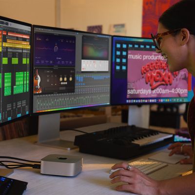 m4 mac mini displays