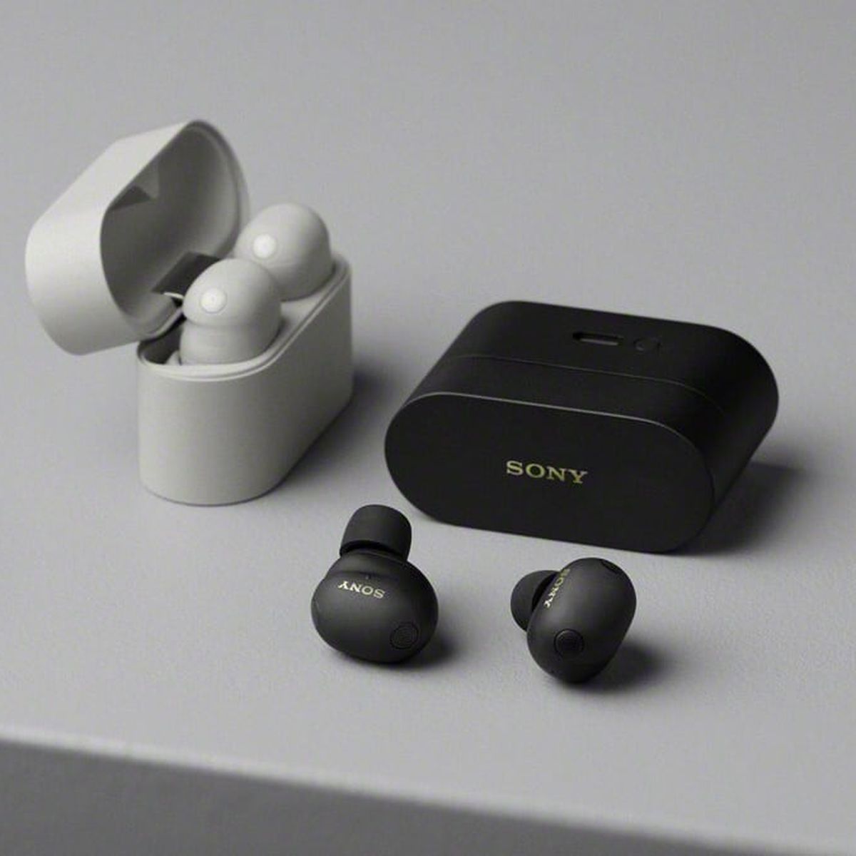 Sony Launches $330 WF-1000XM6 Earbuds to Take on AirPods Pro 3
