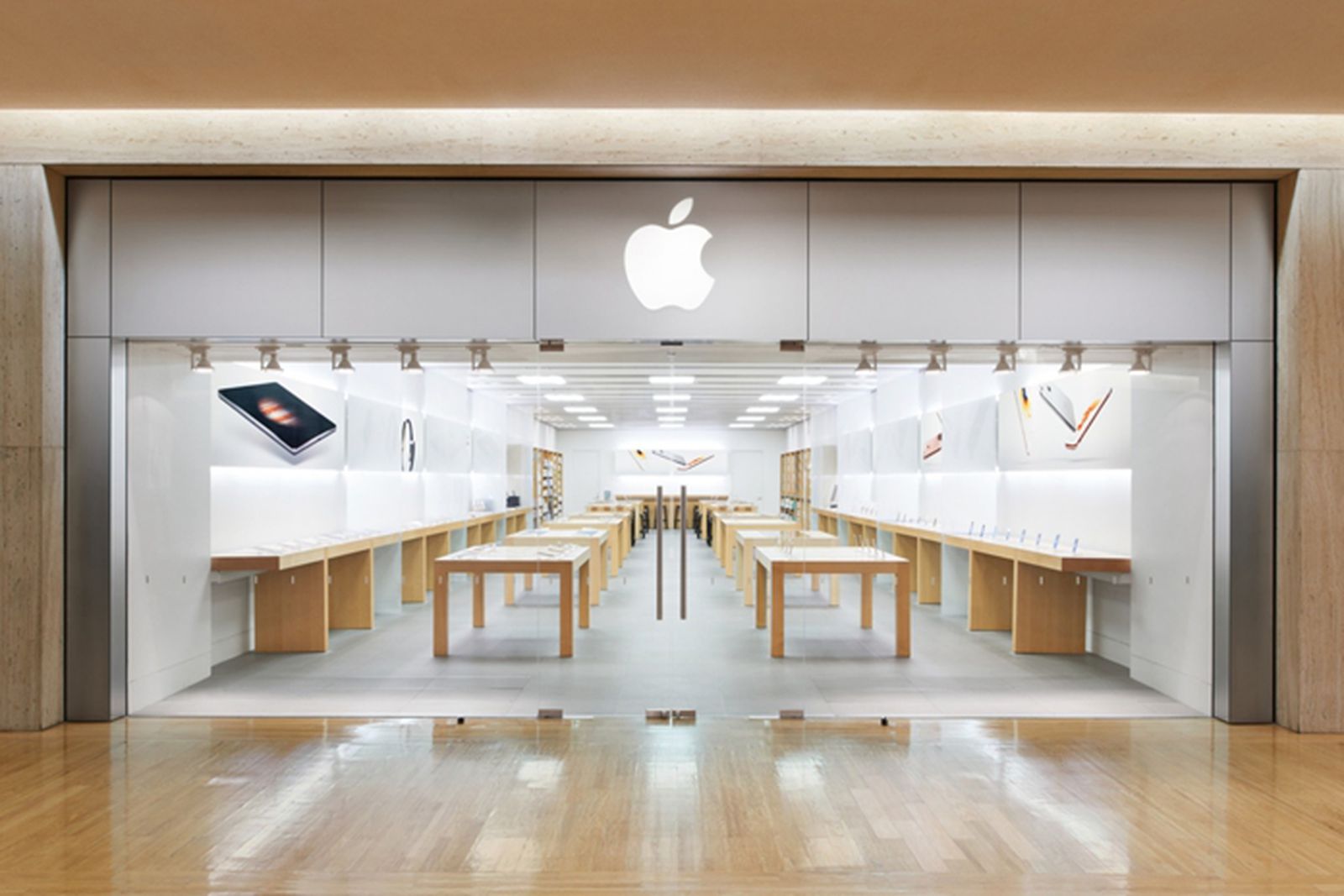 Эпл стор цена. Apple Store. Комнаты эпл стор. Магазин Apple айфоны. Салон эпл в Америке.