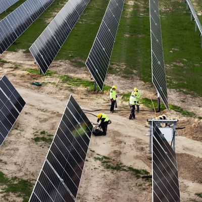 Apple global clean energy and water Spain solar power project big