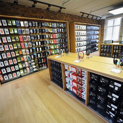 apple retail accessories