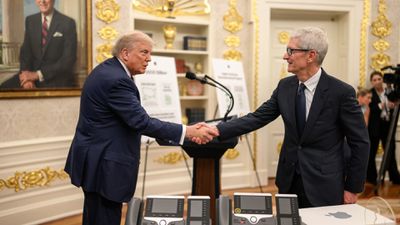 Tim Cook and Donald Trump